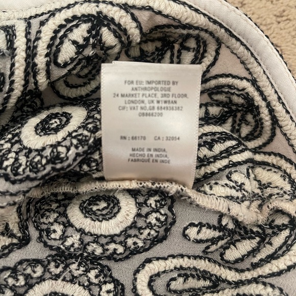 Anthropologie Meadow Rue Frieze Embroidered Top Size 38/6 Neutral - Picture 7 of 9